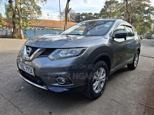 Nissan X-Trail 2.0 Petrol AWD 2016 Gray
