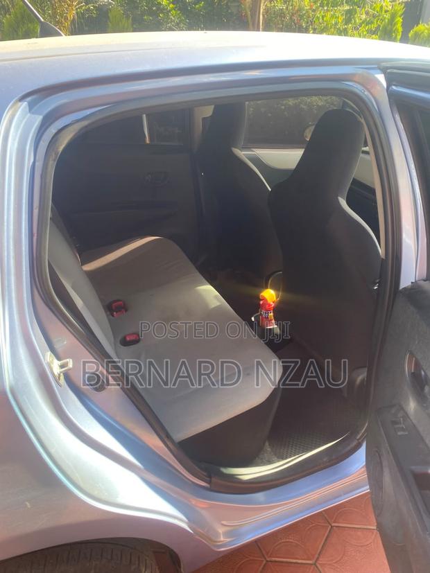 Toyota Vitz 1.0 FWD 5dr 2013 Blue