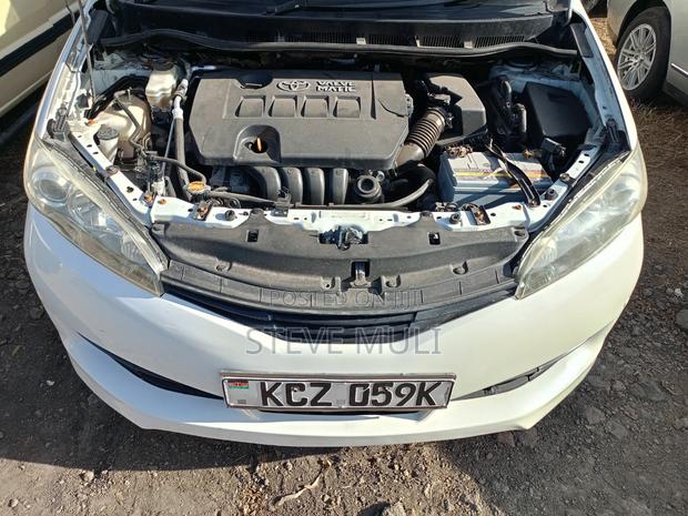 Toyota Wish 2012 Pearl