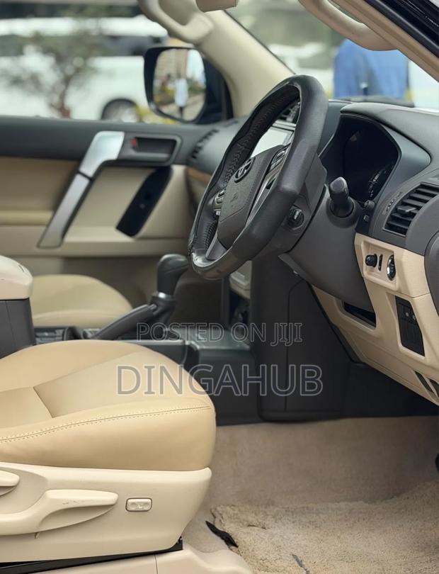 Toyota Land Cruiser Prado 2.7 2020 Black