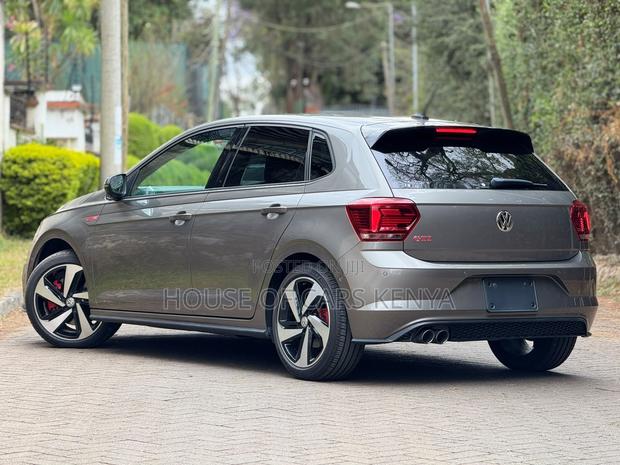 Volkswagen Polo 2019 Gray