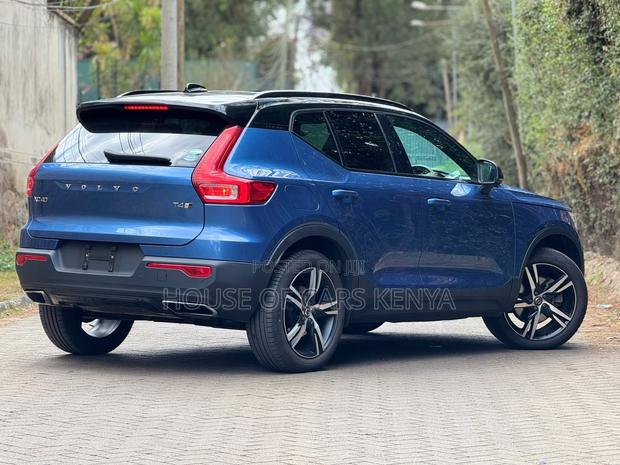 Volvo XC40 2019 Blue