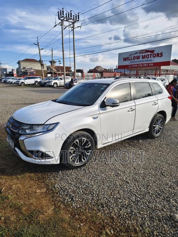 Mitsubishi Outlander PHEV 2018 Pearl