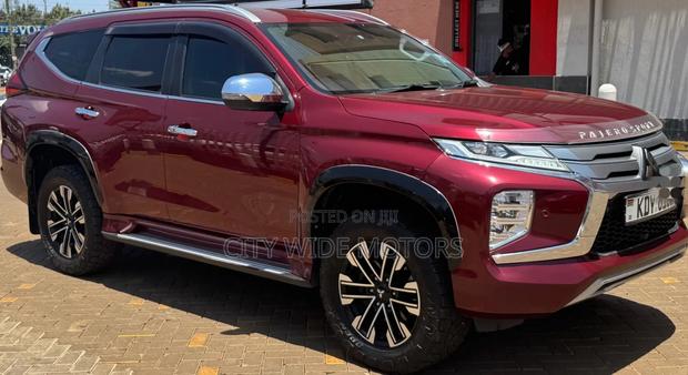 Mitsubishi Pajero Sport 2020 Red