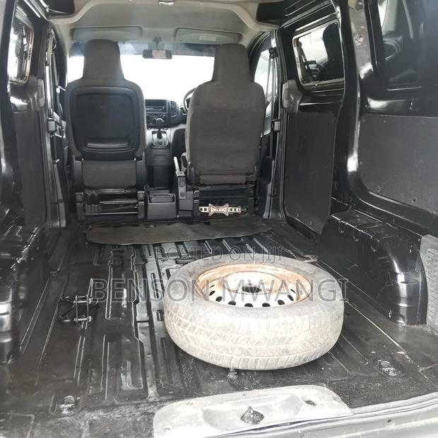 Nissan NP200 2010 Black
