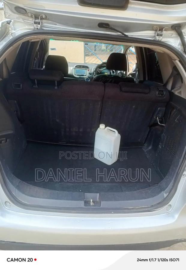 Honda Fit Automatic 2012 Silver