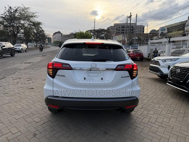 Honda Vezel 1.5 Hybrid 2WD 2019 White