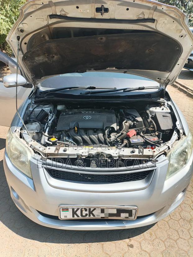 Toyota Corolla Fielder 2010 Silver
