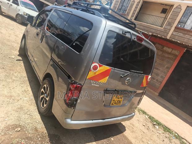 Nissan NP200 2011 Gray