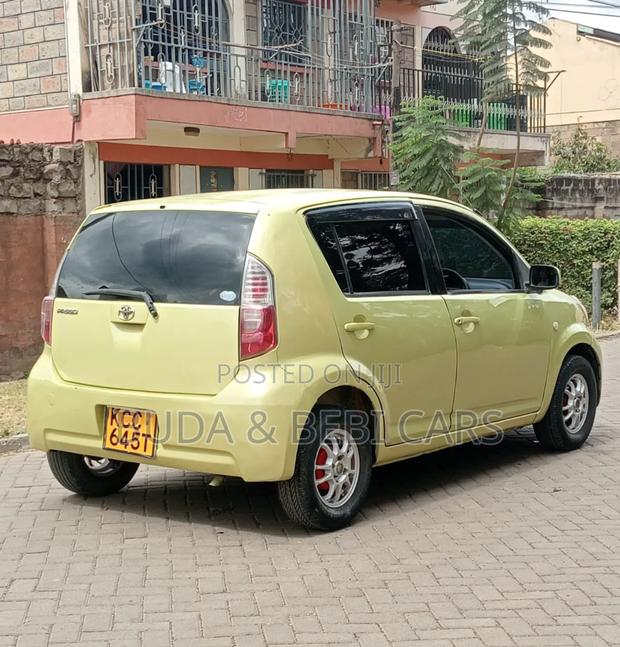 Toyota Passo 2008 Yellow