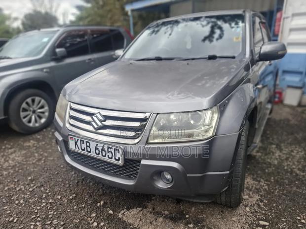 Suzuki Escudo 2008 Gray