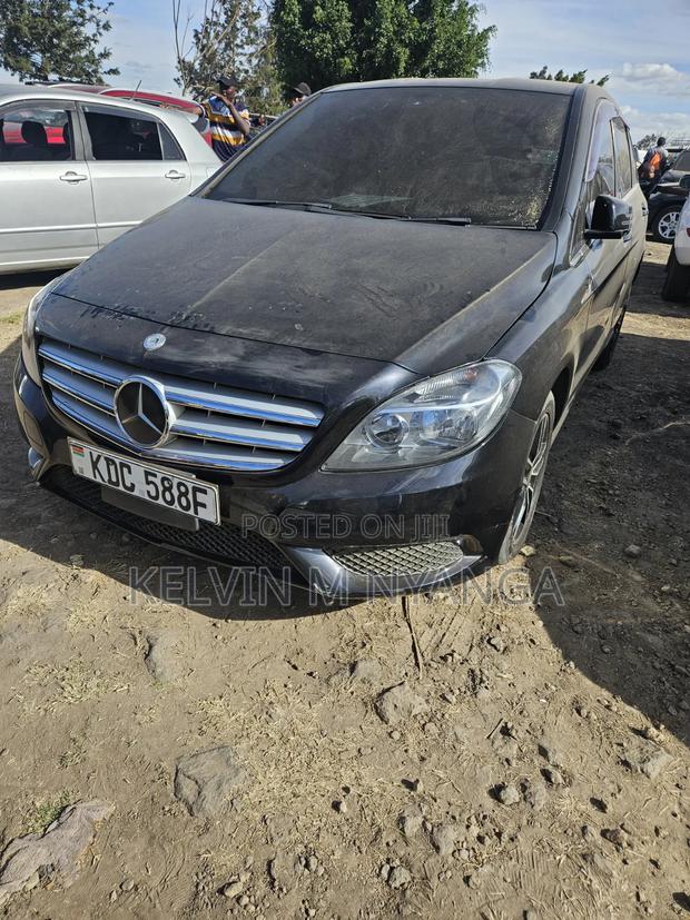 Mercedes-Benz B-Class 2014 Black