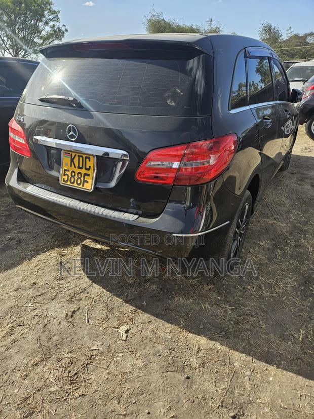 Mercedes-Benz B-Class 2014 Black