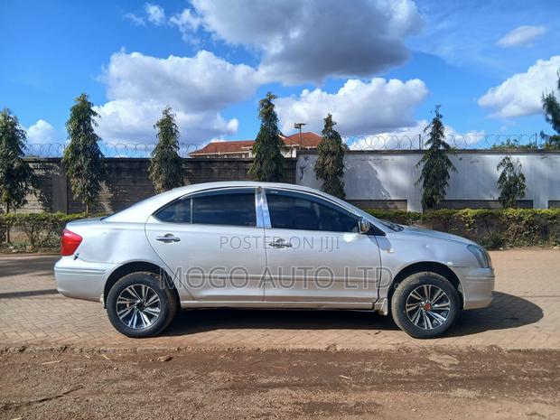 Toyota Premio 2005 Silver