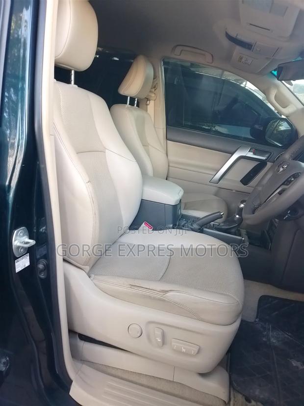 Toyota Land Cruiser Prado 2018 Blue