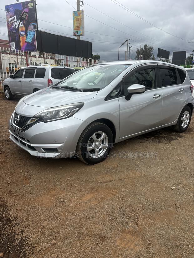 Nissan Note 2019 Silver
