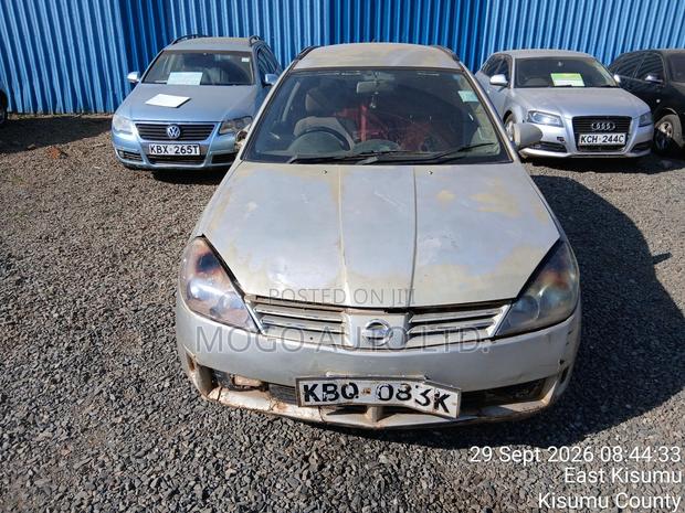 Nissan Wingroad 2004 Silver