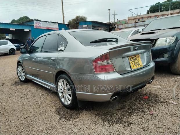 Subaru Legacy 2005 Silver