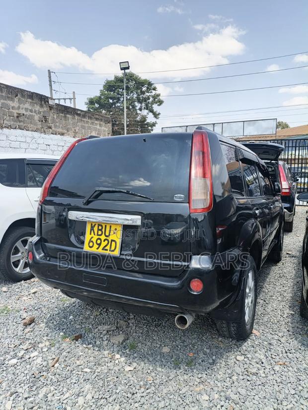 Nissan X-Trail 2005 Black