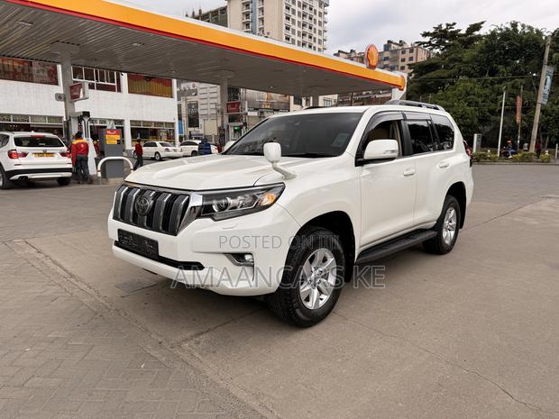 Toyota Land Cruiser Prado 2.7 2018 White