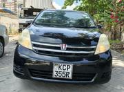 Toyota ISIS 2011 Black for sale