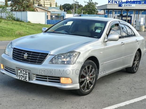 Toyota Crown 2008 Silver
