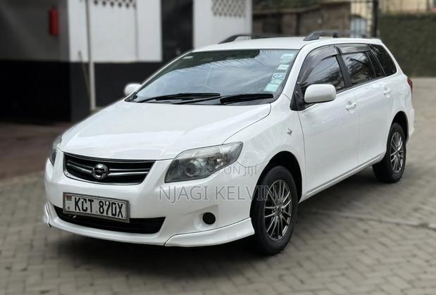 Toyota Corolla Fielder 2012 White