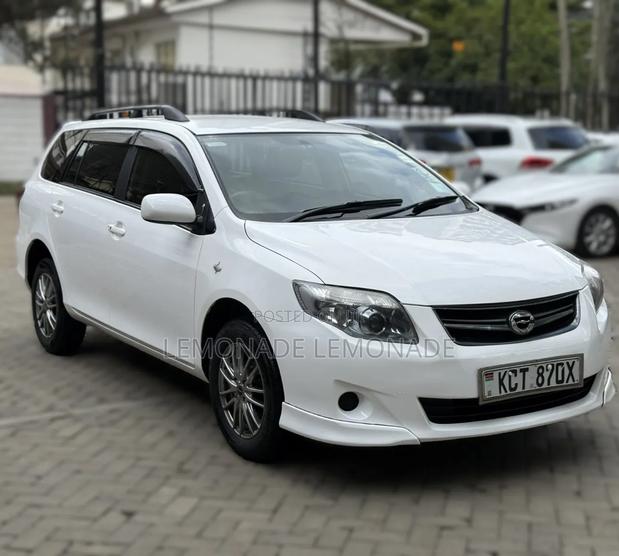 Toyota Corolla Fielder 1.5 Petrol FWD 2012 Pearl