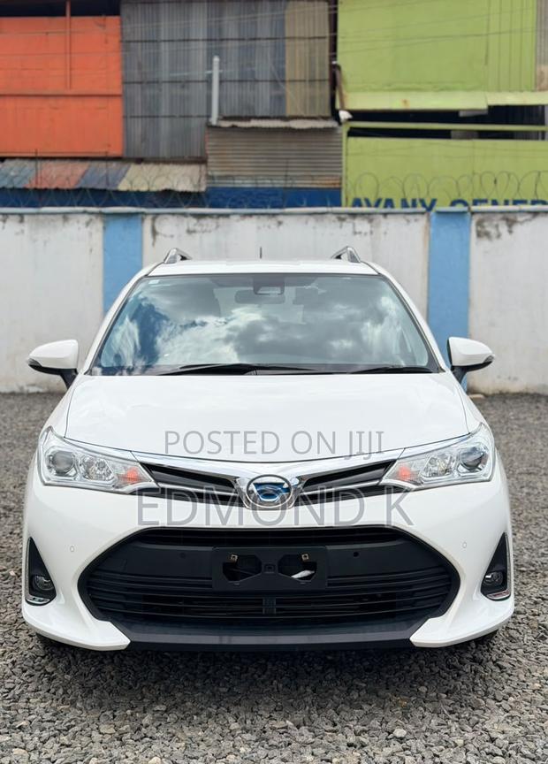 Toyota Corolla Fielder 2020 White