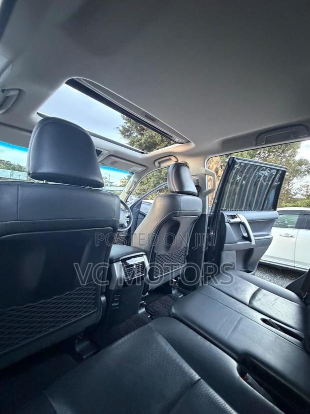 Toyota Land Cruiser Prado 2.7 2019 Gray