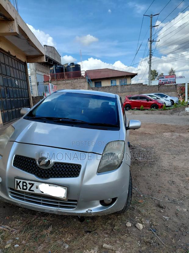 Toyota Vitz 1.0 FWD 5dr 2007 Silver