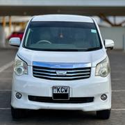 Toyota Noah 2012 White for sale