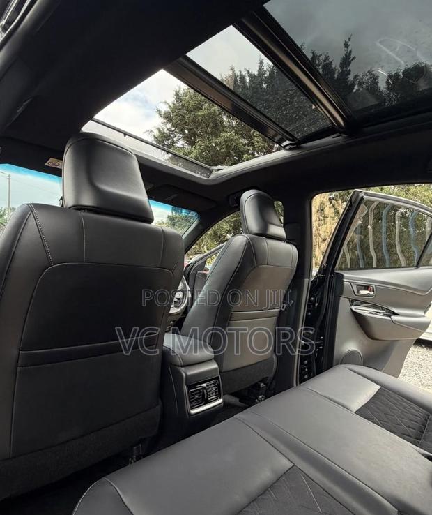 Toyota Harrier 2.0 2019 Black