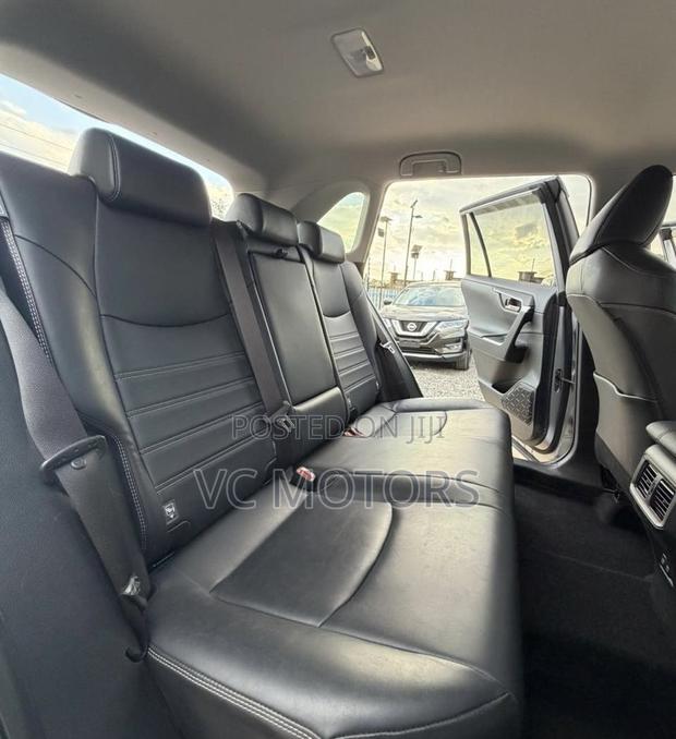 Toyota RAV4 Adventure 2019 Gray