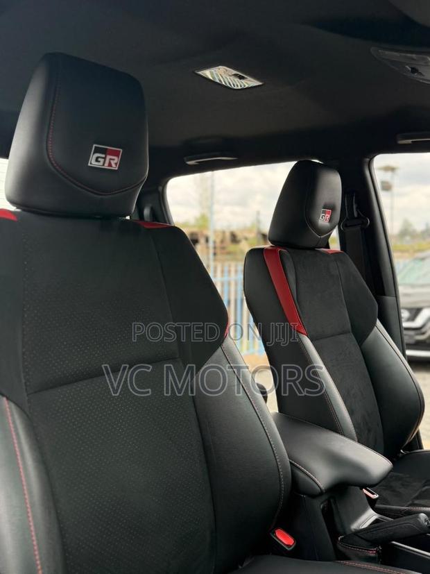 Toyota Hilux Revo Smart Cab Deisel 2.4 AWD 2021 Black