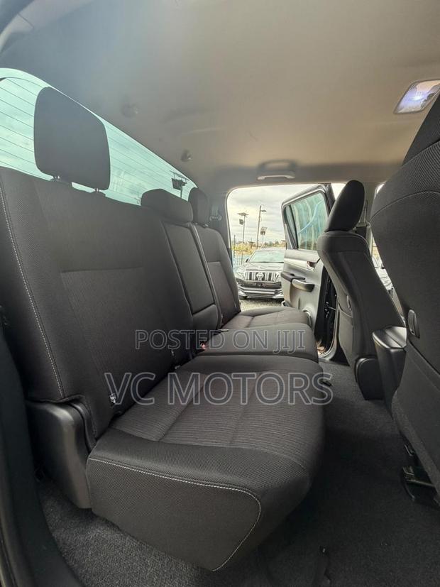 Toyota Hilux Revo Double Cab Deisel 2.4 AWD 2022 Black
