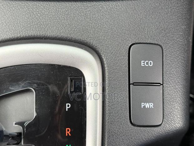 Toyota Hilux Revo Double Cab Deisel 2.4 AWD 2022 Black