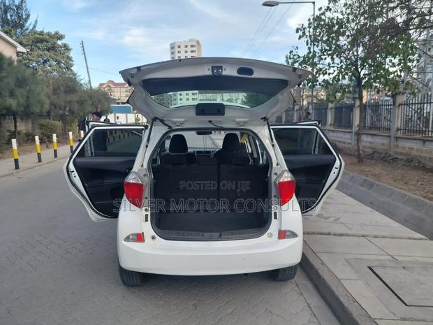 Toyota Ractis 1.5 FWD 2012 White