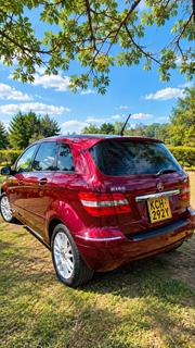 Mercedes-Benz B-Class 2010 Red for sale