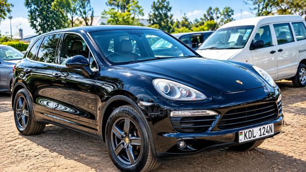 Porsche Cayenne 2013 Black