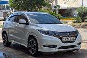 Honda Vezel 2017 White for sale