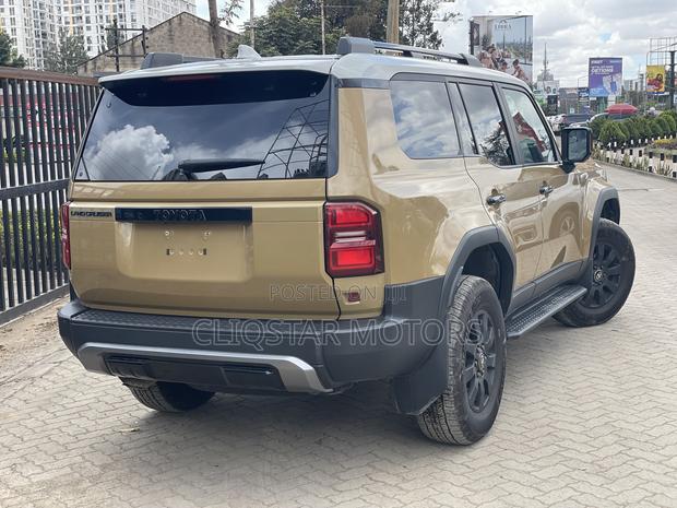 Toyota Land Cruiser Prado 2.8 2024 Brown