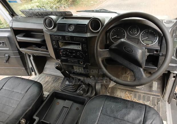 Land Rover Defender 2014 Gray