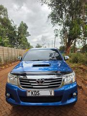 Toyota Hilux 2015 Blue for sale