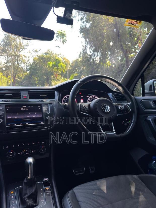 Volkswagen Tiguan R-Line FWD 2016 White