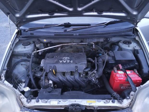 Toyota Corolla Sedan 2002 Silver