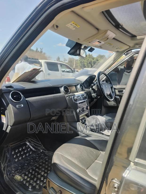 Land Rover Discovery 2013 Black