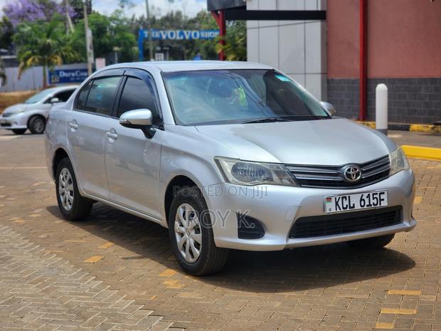 Toyota Axio 1.5 G 2WD 2015 Silver