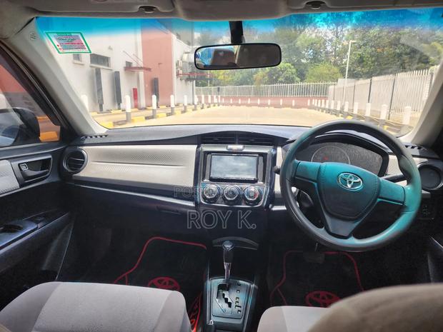 Toyota Axio 1.5 G 2WD 2015 Silver