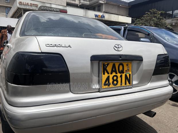 Toyota Corolla Sedan 1998 Silver
